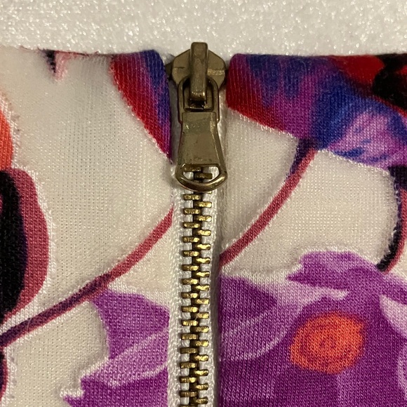 Gabby Skye Floral Mini Dress - Purple and Red - Picture 5 of 16